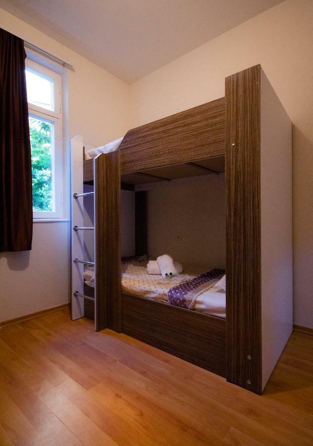 Tempus Hotel-Hostel 예레반 외부 사진