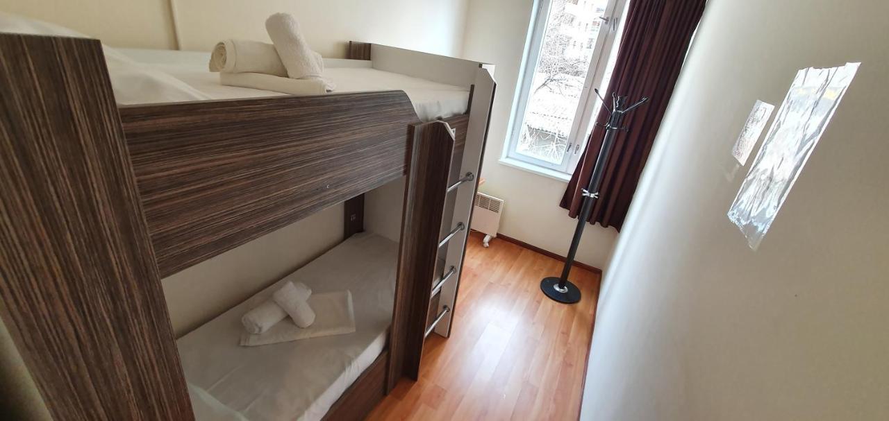 Tempus Hotel-Hostel 예레반 외부 사진